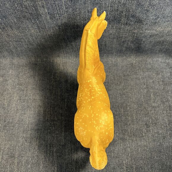 Blue Ribbon Ranch Quarter Horse Dapple Palomino Blue Box 9.5” - Picture 11 of 16